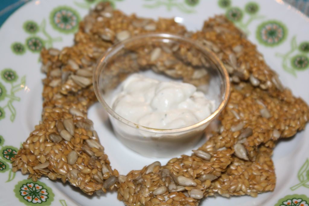 crackers-flax-sunflower-seeds